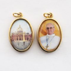Aranyozott kétoldalas medál (Ferenc pápa - Szent Péter bazilika)